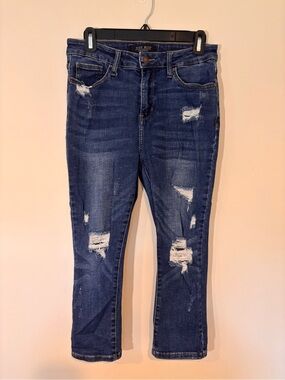Judy Blue Capri Fit Dark Blue Distressed Jeans
